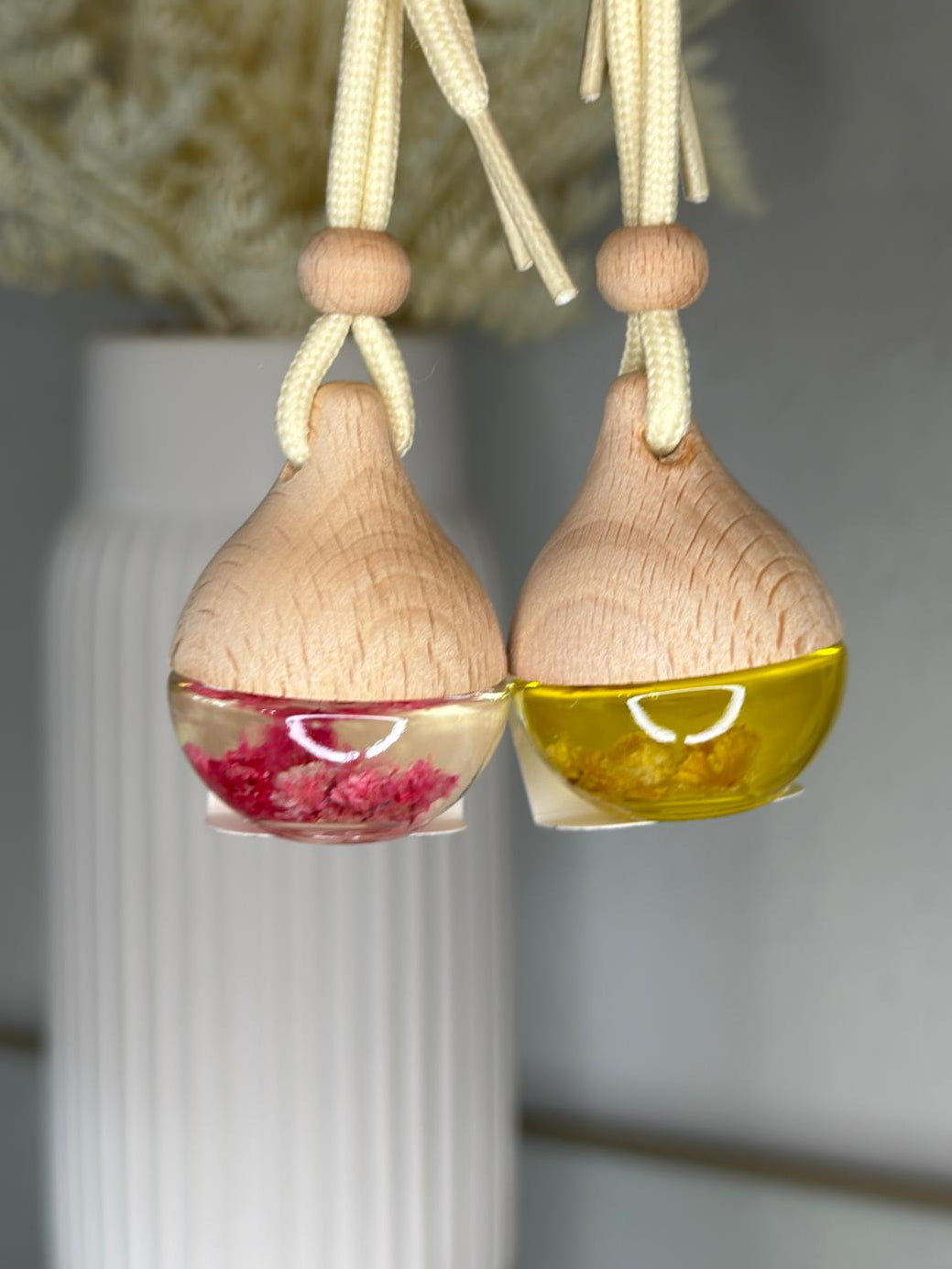 Car fragrance diffuser